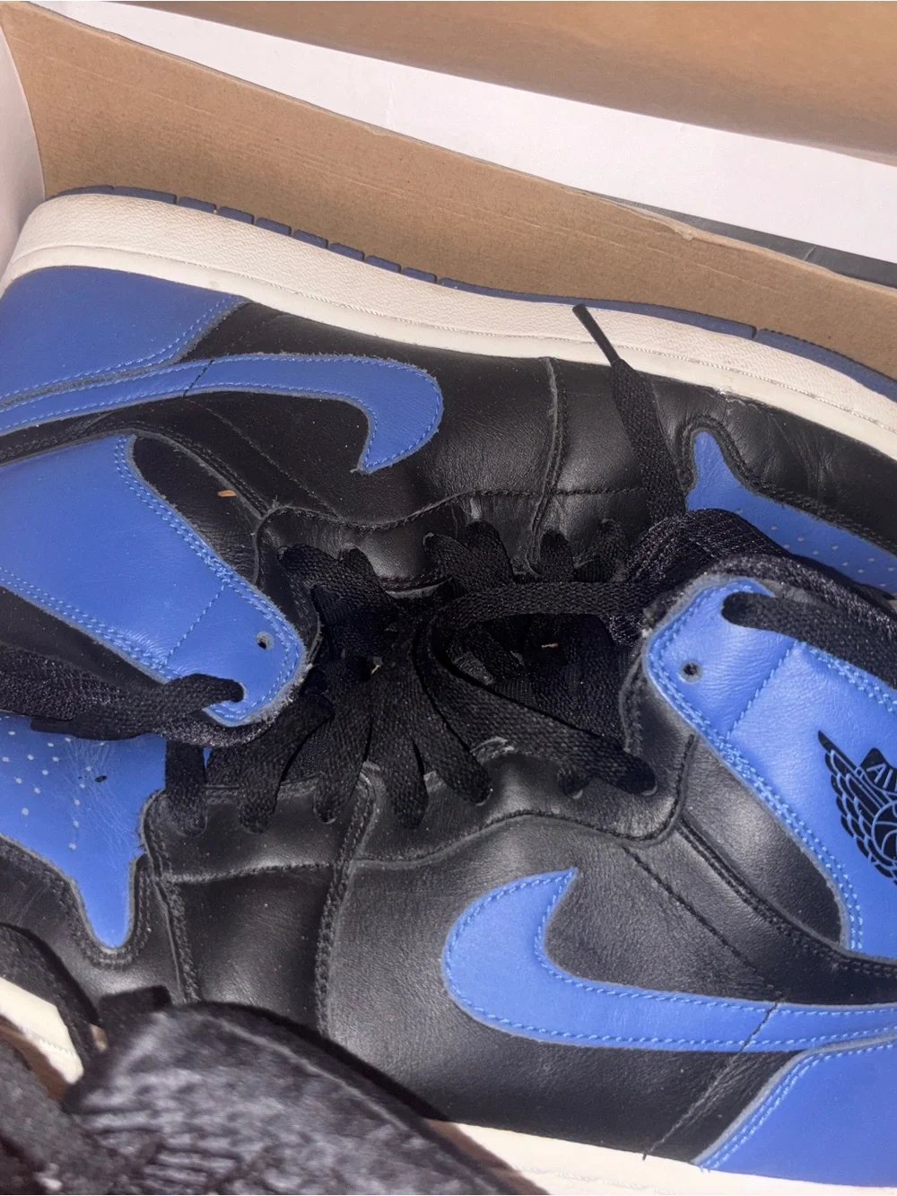 2013 air Jordan retro 1 royal